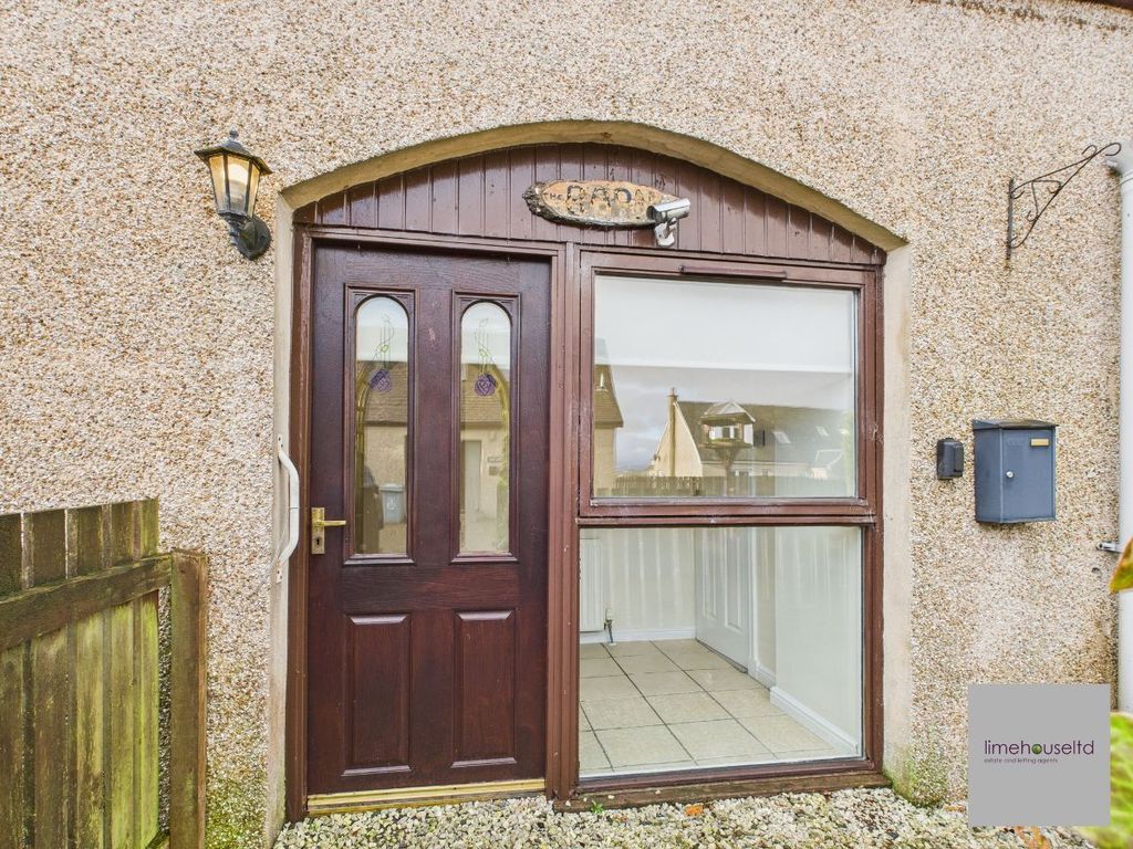 Property photo 2 of 28