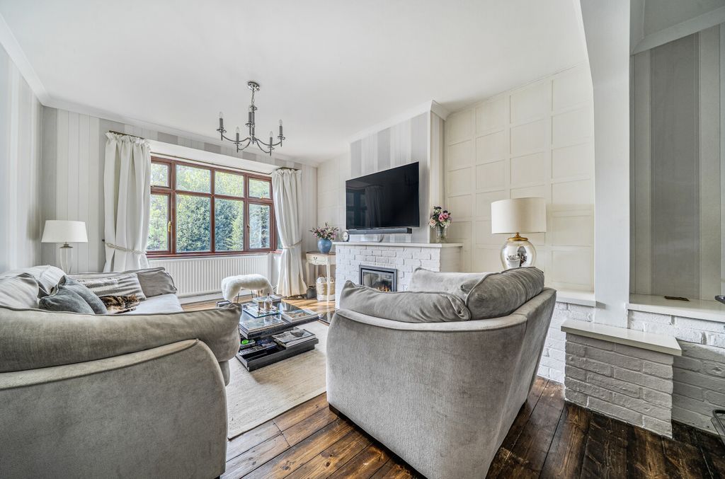 Property photo 3 of 27 Reception Room