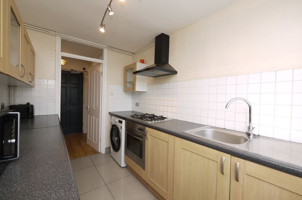 Property photo 3 of 14 5159202