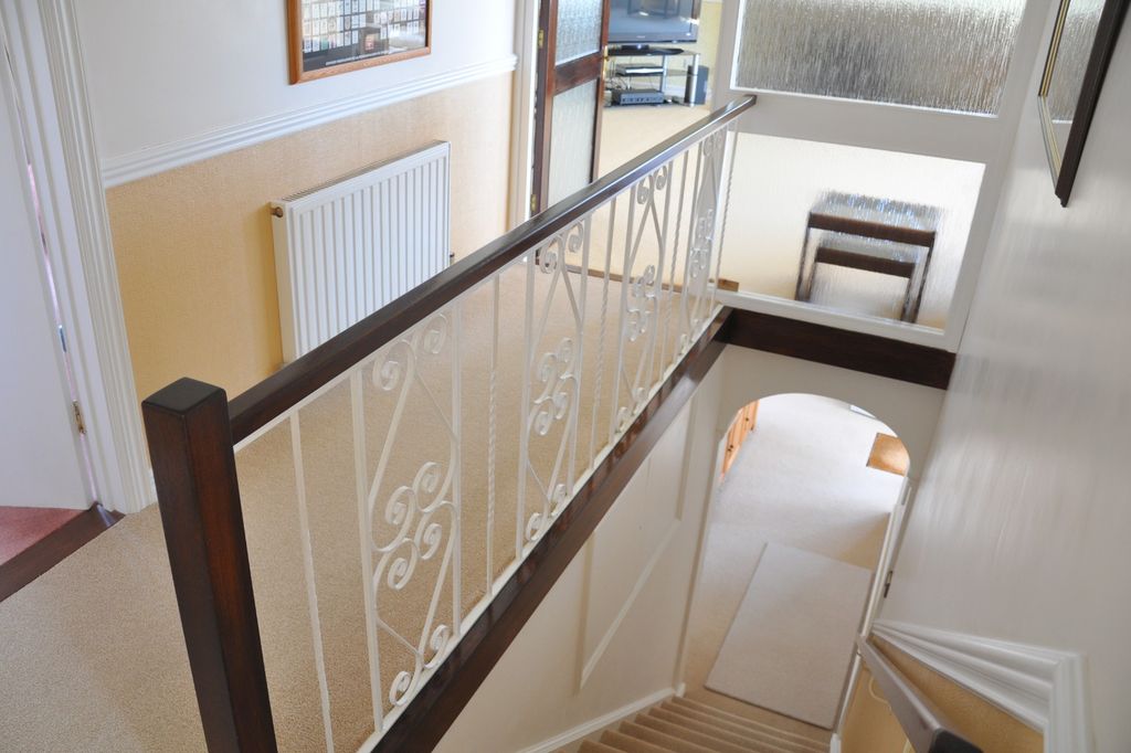 Property photo 3 of 17 39373810