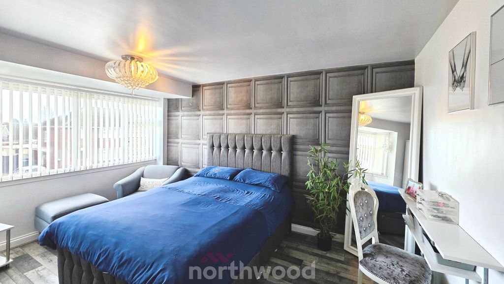 Property photo 2 of 30