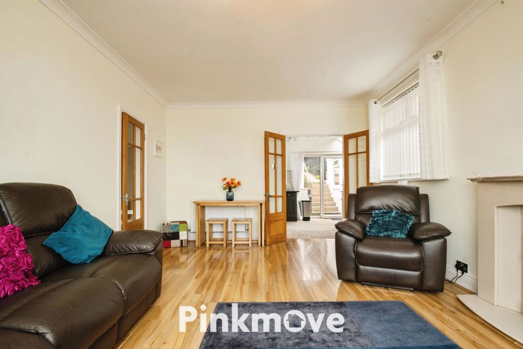 Property photo 3 of 21