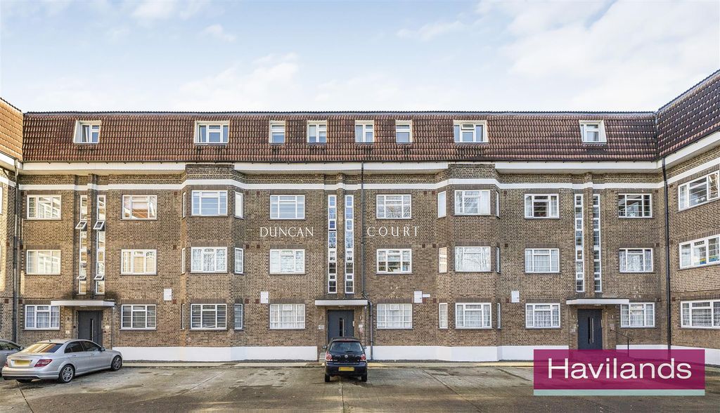 Property photo 1 of 12 Duncan Court N21 3Rl-1.Jpg