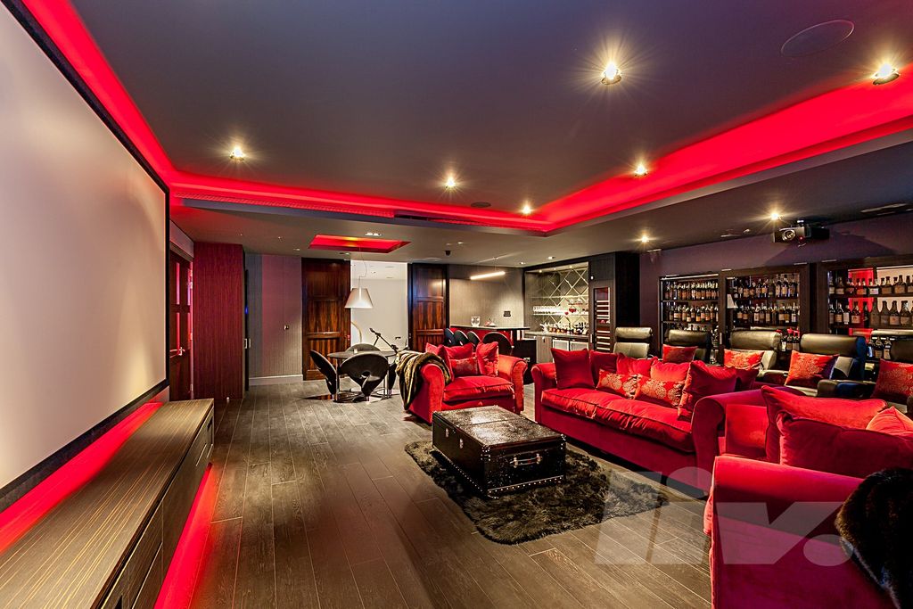 Property photo 3 of 37 Photo 2