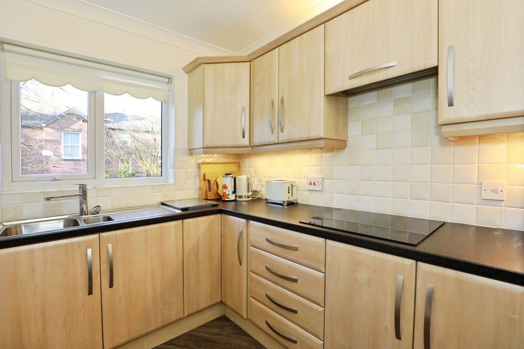 Property photo 3 of 20 Pbox-Img.Jpg