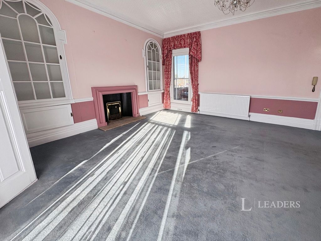 Property photo 2 of 7 Pbox-Img.Jpg
