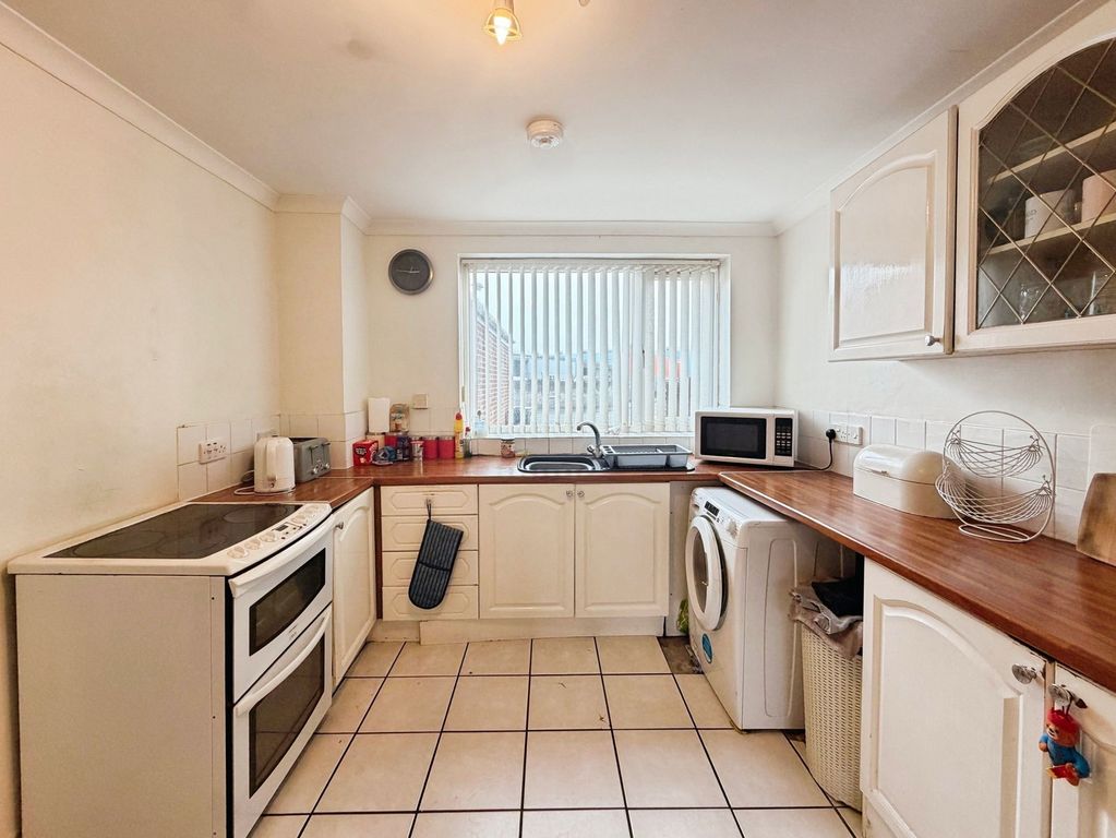Property photo 3 of 20