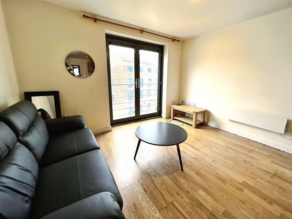 Property photo 3 of 10 Picture No. 25