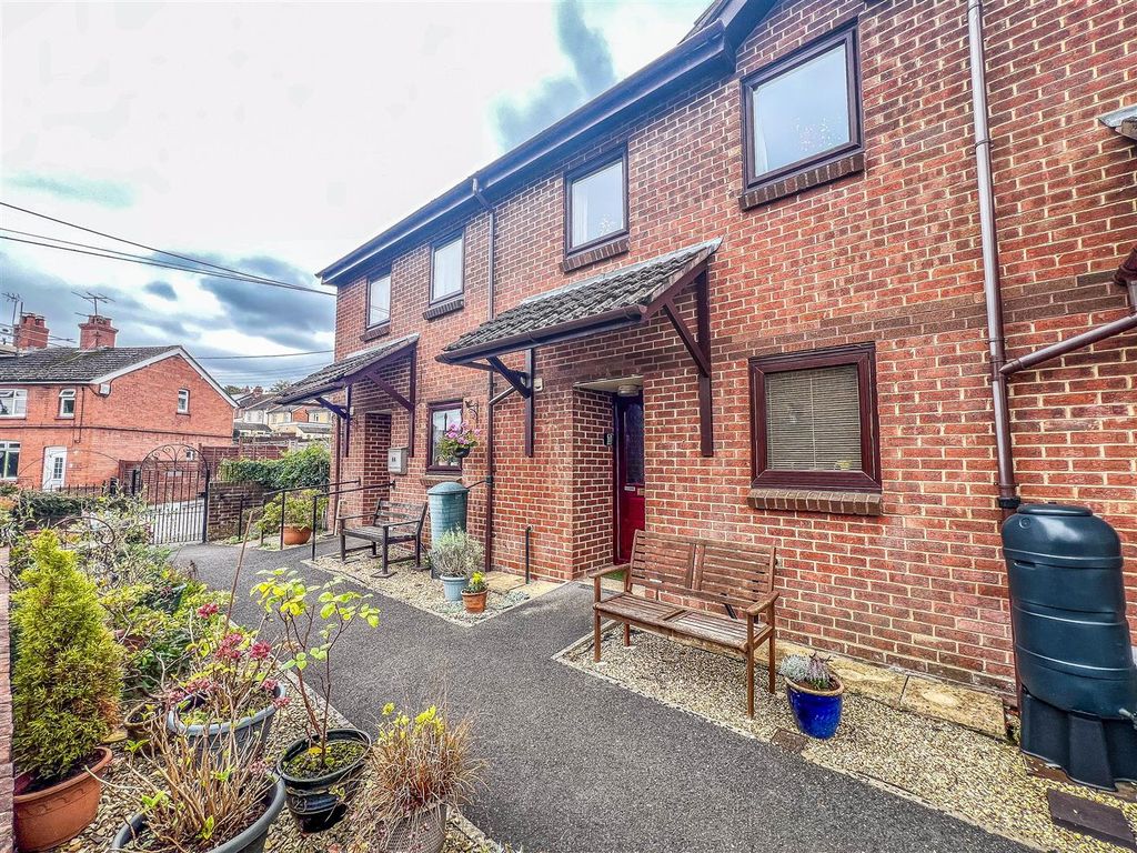 Property photo 1 of 11 Img_1975.Jpg