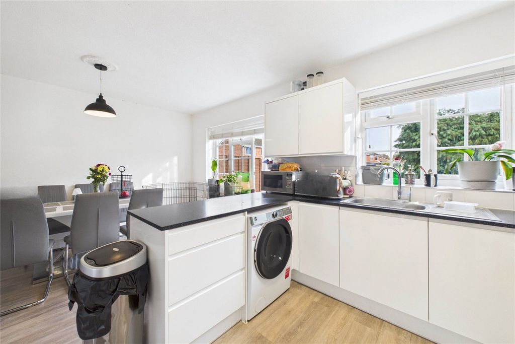 Property photo 2 of 10 Picture No. 05