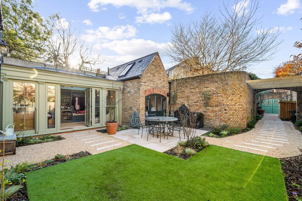 Property photo 1 of 25 Image