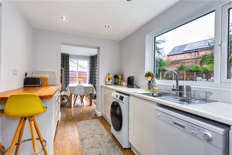 Property photo 3 of 21 Photo 4