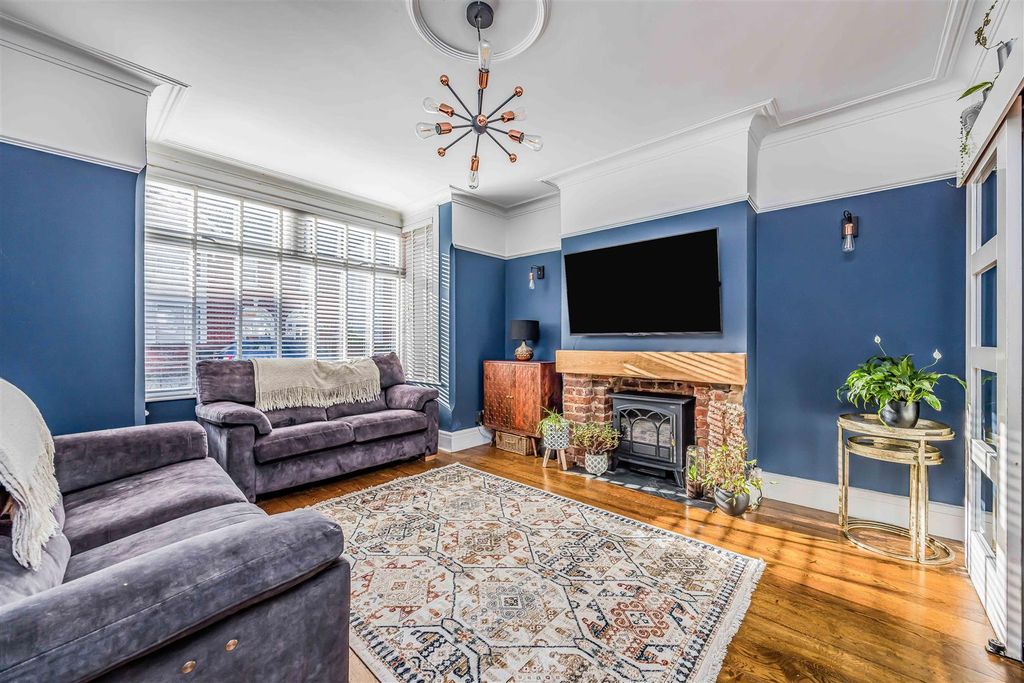 Property photo 2 of 27 87 Torrington Road, Copnor-Small-Porticomarketing-