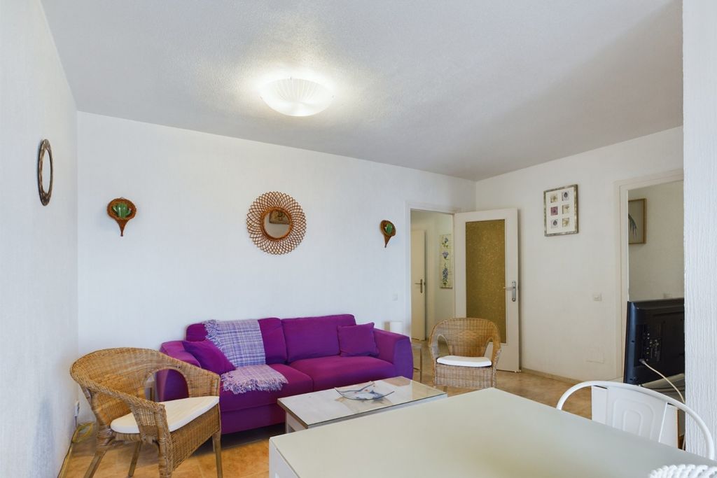 Property photo 2 of 30