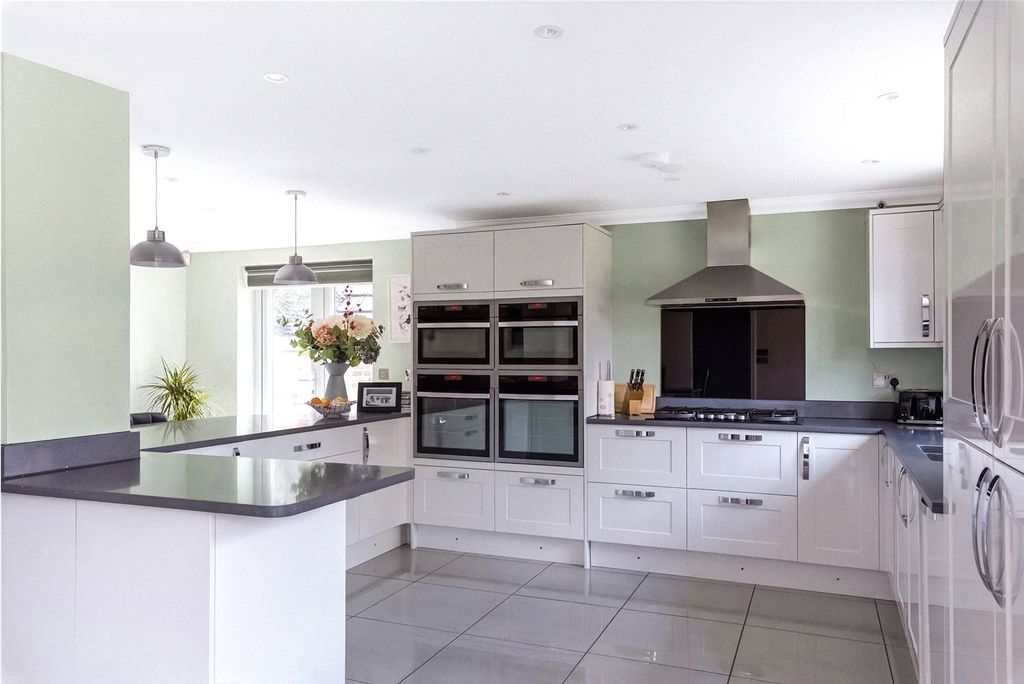 Additional image 19 of 5 bed detached house for salePinewood Place, Bexley Park, Kent DA2