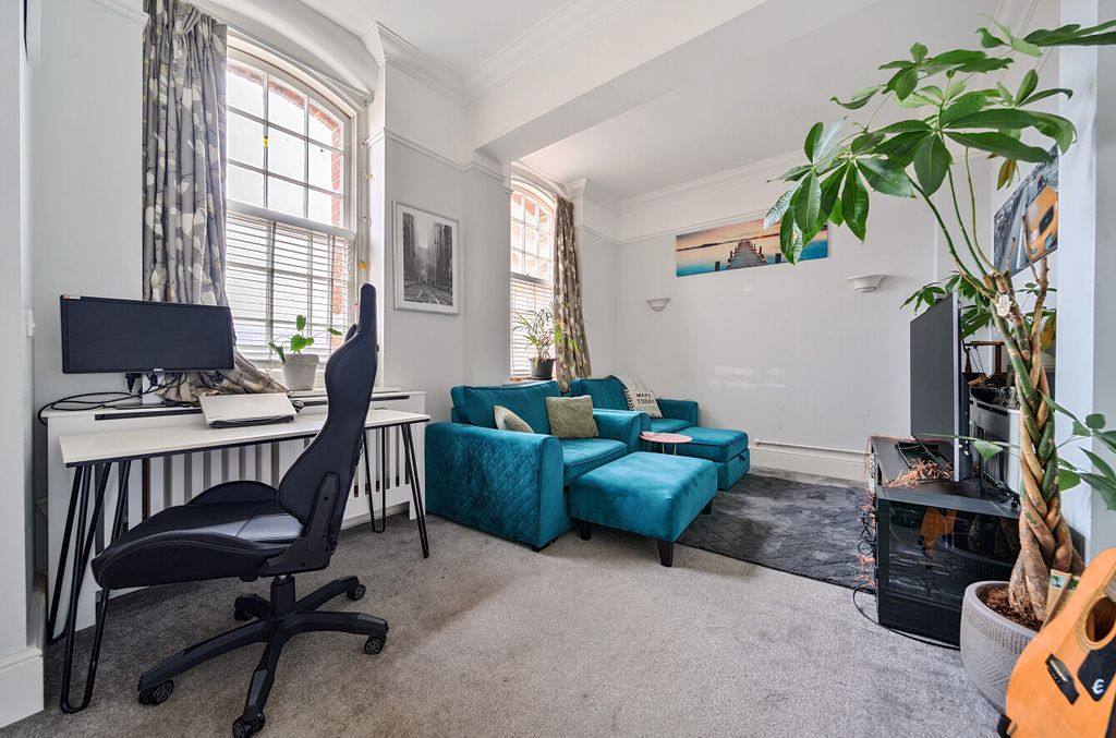 Property photo 3 of 14 1407740-4-6982204...