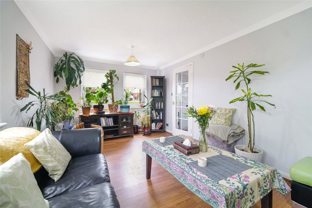 Additional image 4 of 3 bed flat for saleLangton Place, Newton Mearns, Glasgow, East Renfrewshire G77