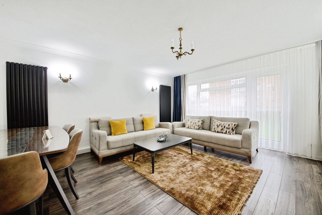 Property photo 1 of 17 Pbox-Img.Jpg