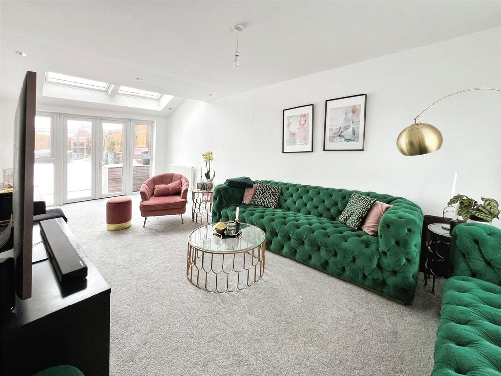 Property photo 2 of 13 Picture No. 03
