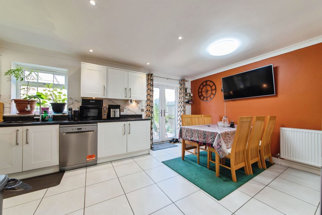 Property photo 3 of 22