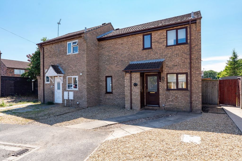 Property photo 1 of 12