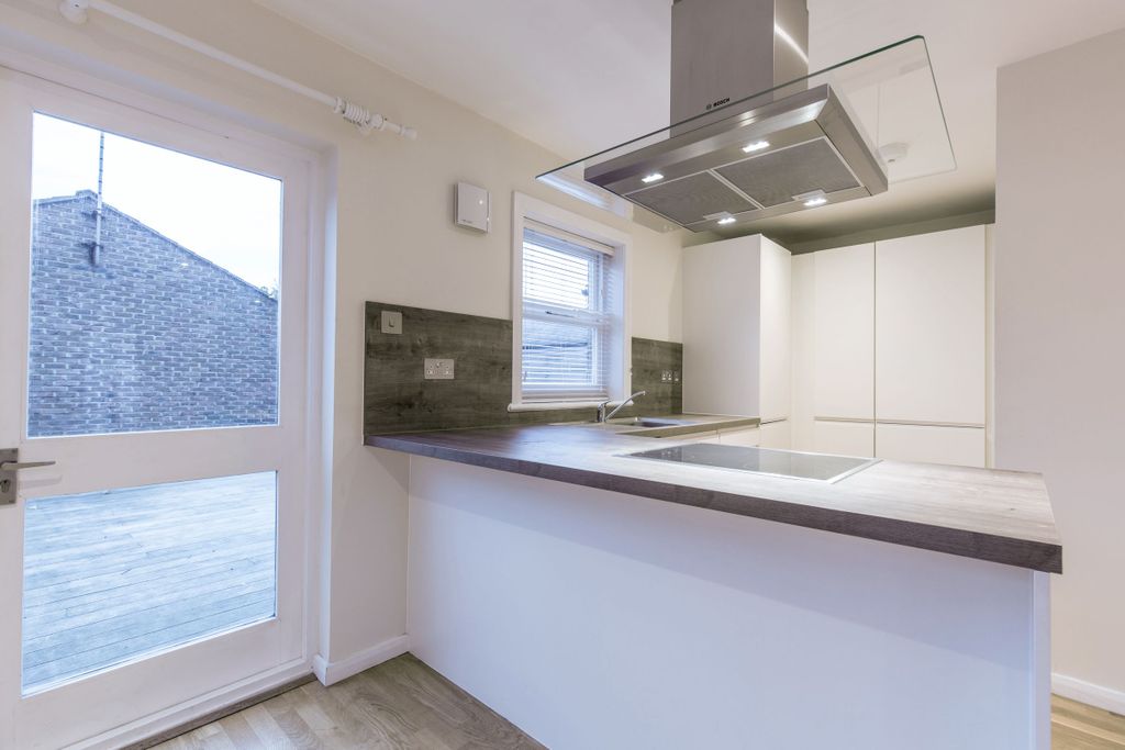 Property photo 1 of 12 Kitchen