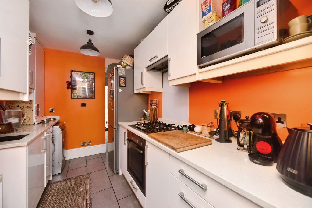 Property photo 3 of 17