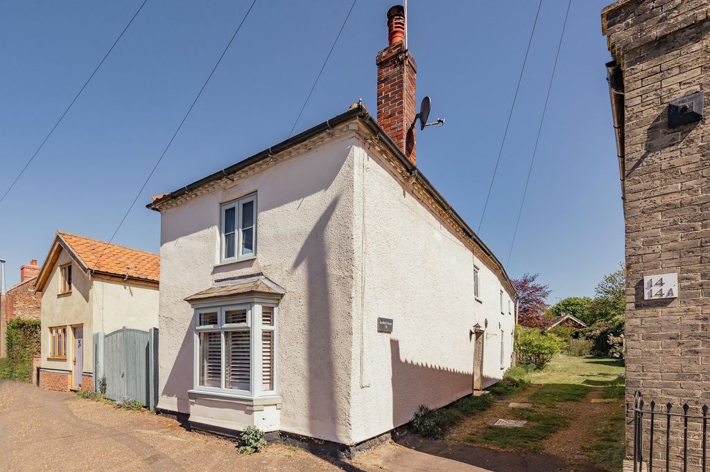 Property photo 1 of 15