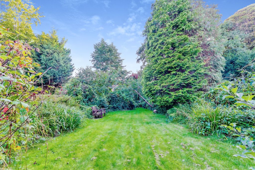 Property photo 1 of 14 Garden