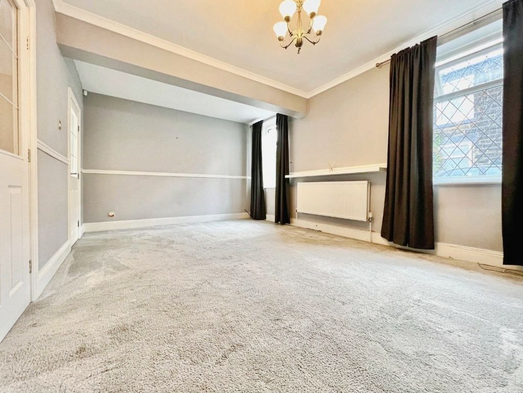 Property photo 3 of 22 Pbox-Img.Jpg