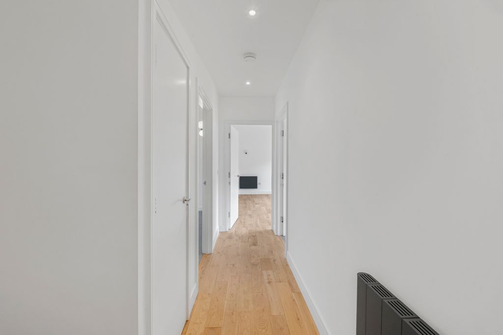 Property photo 3 of 8 Picture No. 22