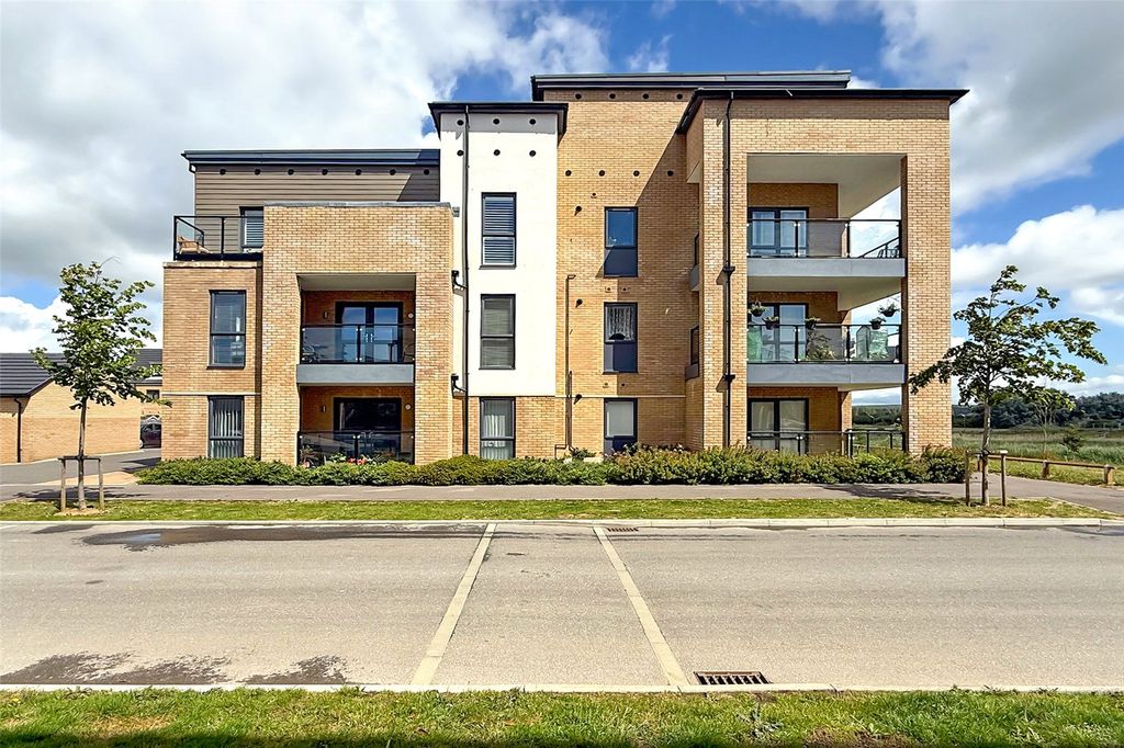 Property photo 1 of 21 Picture No. 06