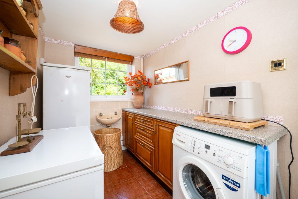Property photo 3 of 25