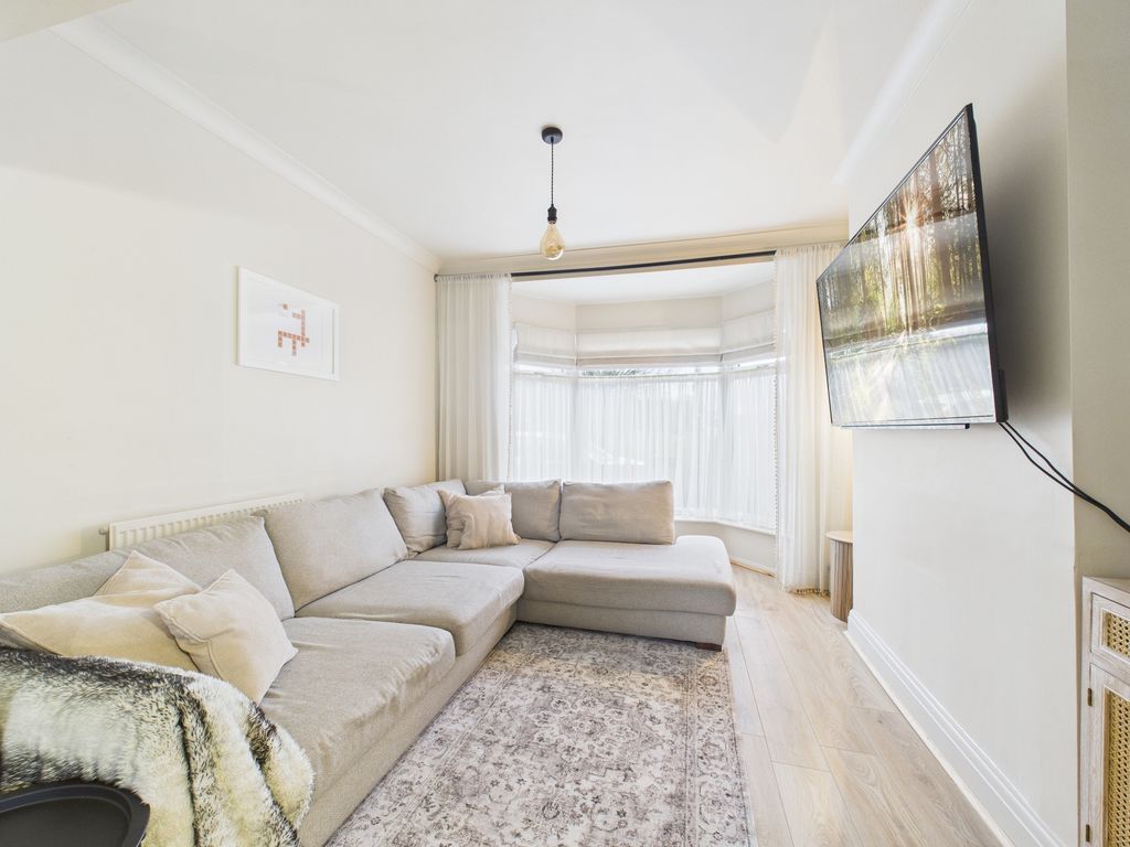 Property photo 3 of 20