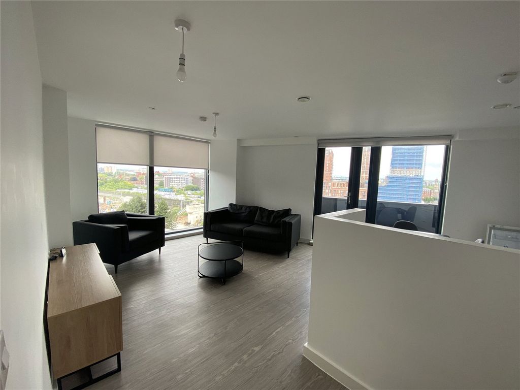 Property photo 1 of 12 Picture No. 05