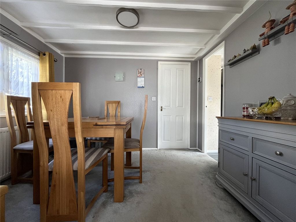 Property photo 3 of 14 Picture No. 12