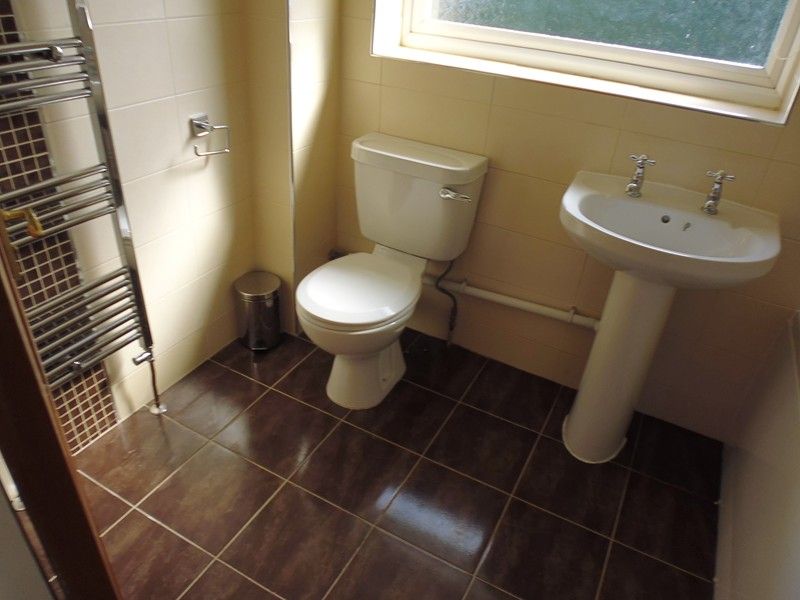 Property photo 3 of 5 Bathroom