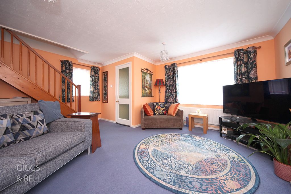 Property photo 3 of 20 4548832