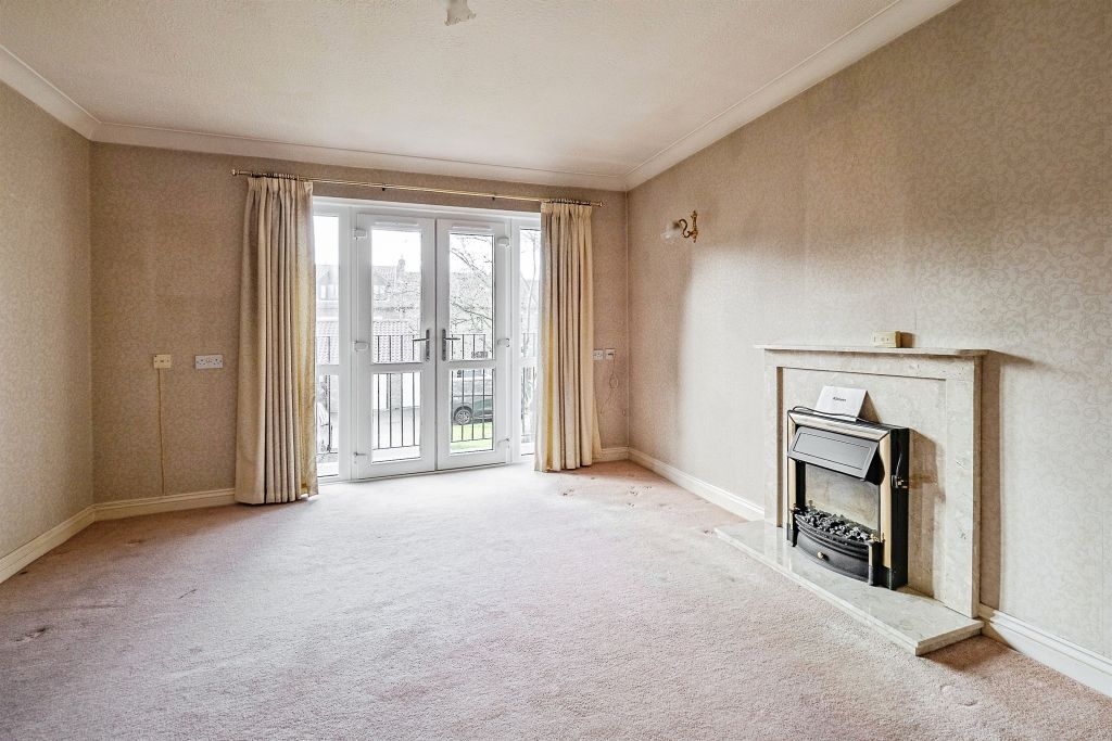 Property photo 2 of 9