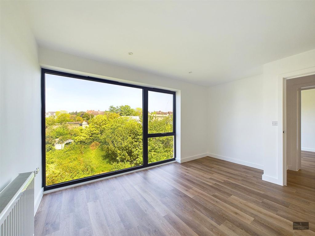 Additional image 8 of 2 bed flat to rentNew North Road, Exeter EX4