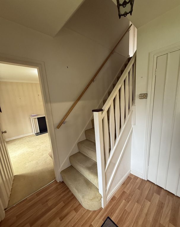 Property photo 2 of 20 Entrance Hall
