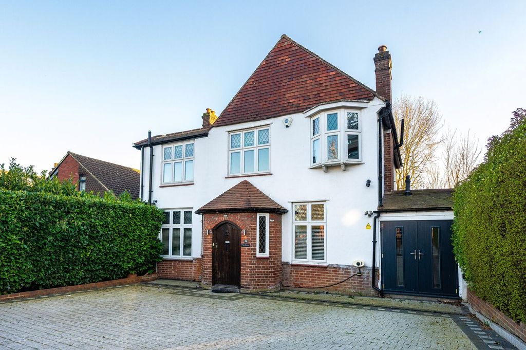 Property photo 2 of 49