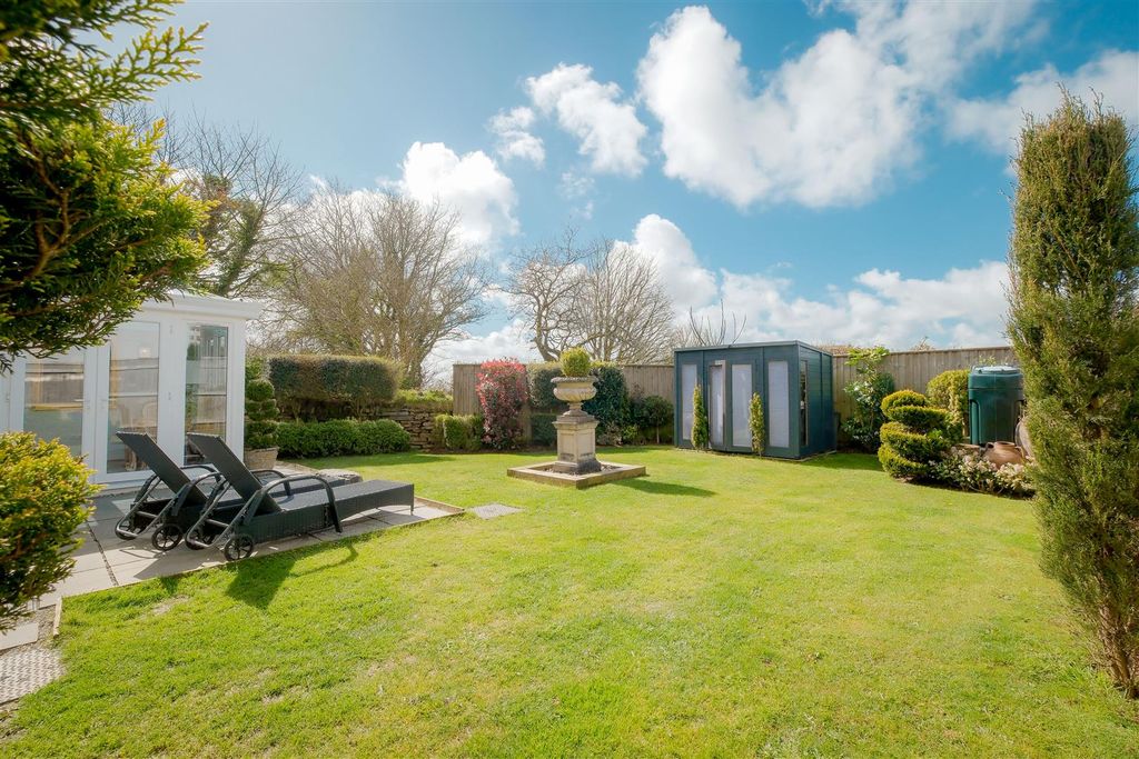 Property photo 3 of 20 Parry 1 Polwrath Close Darite-4.Jpg