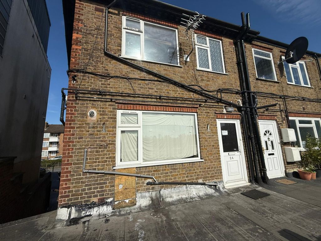 Property photo 1 of 4