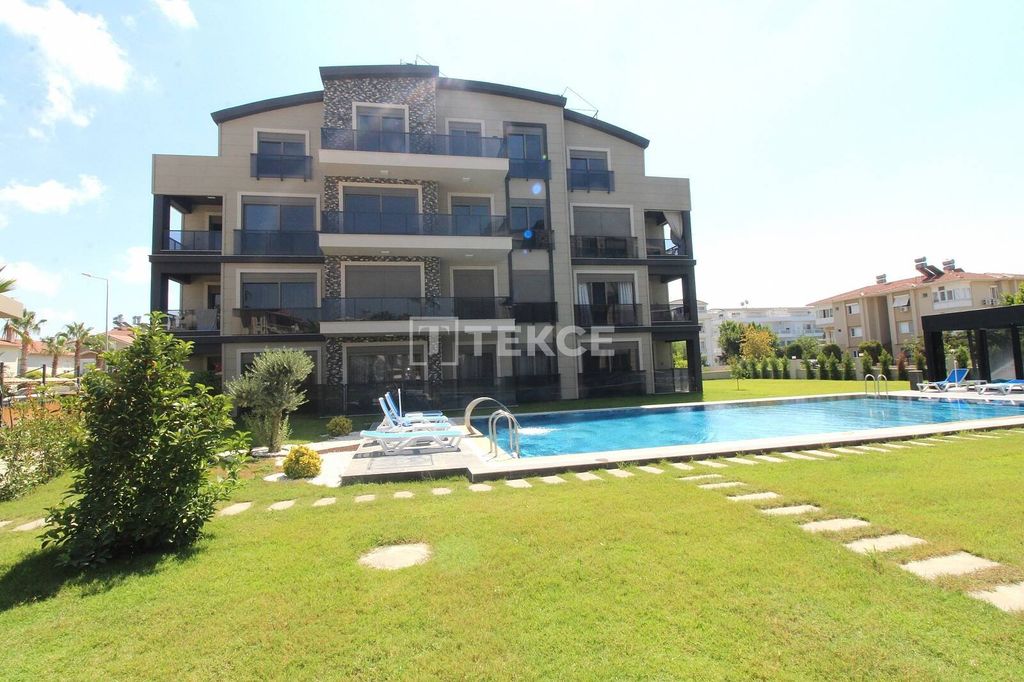 Property photo 1 of 32