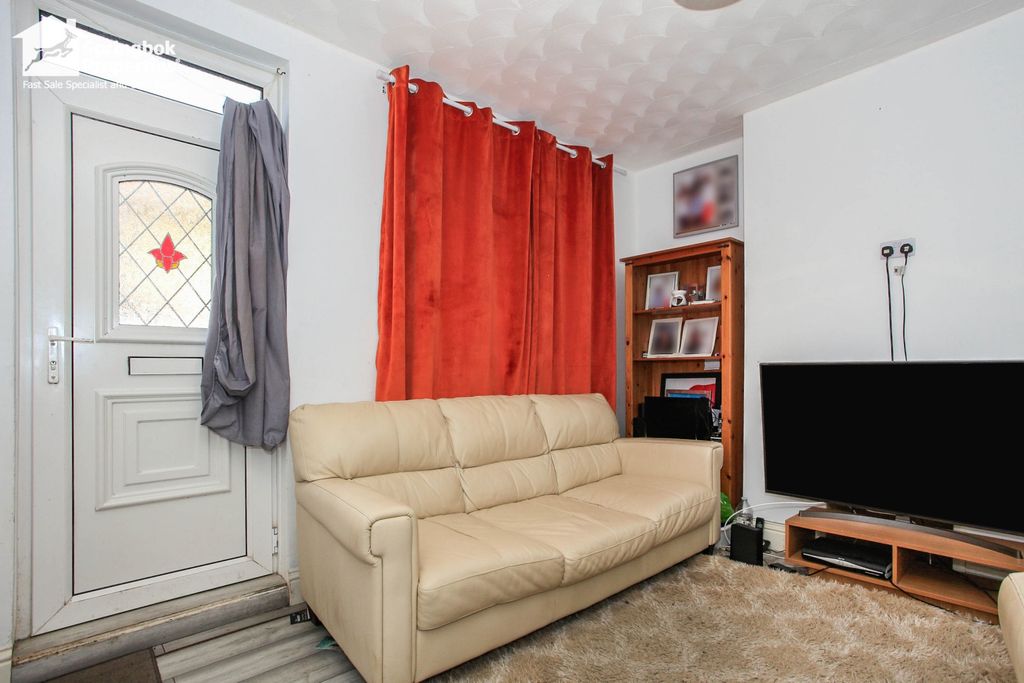Property photo 2 of 21 1
