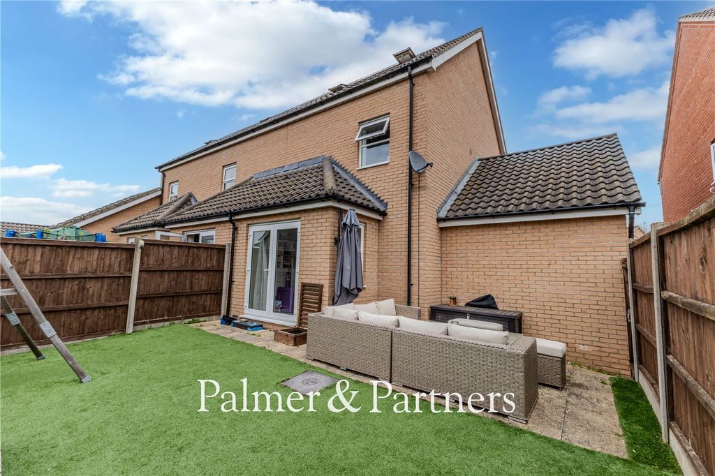 Property photo 2 of 19 Picture No. 03