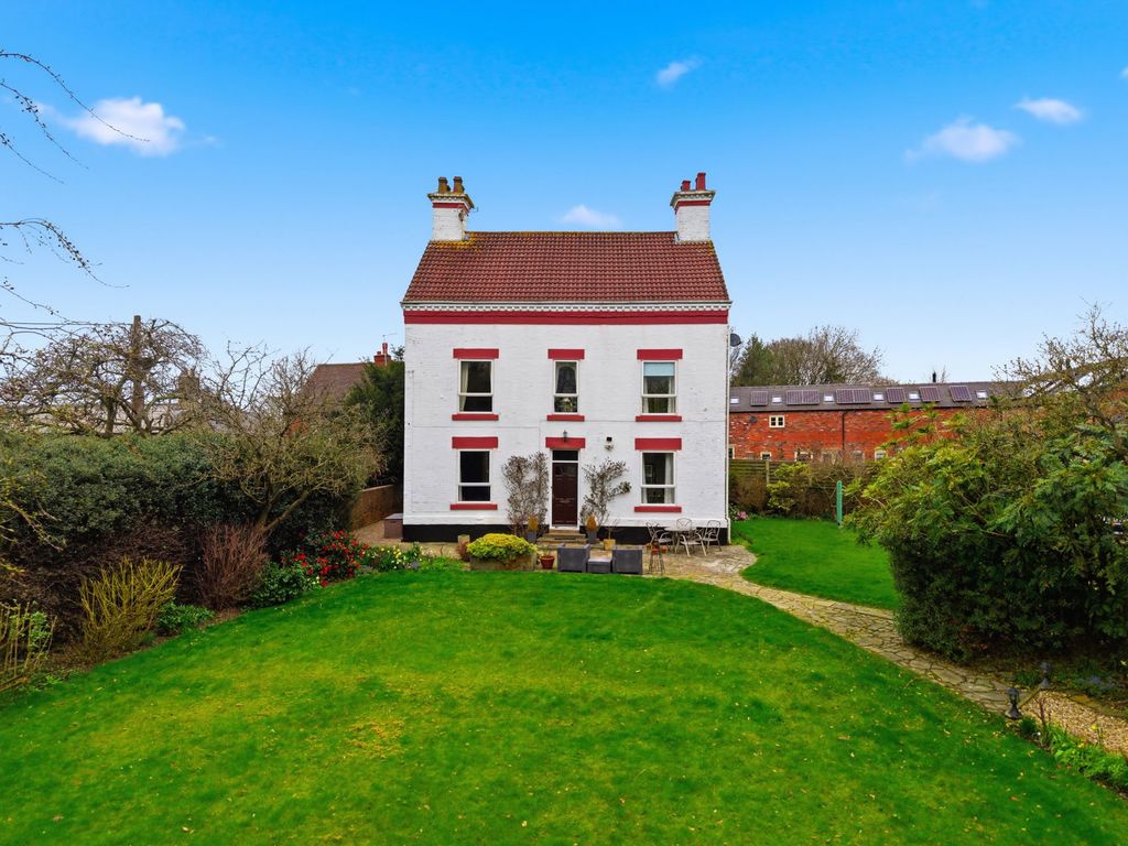 Property photo 1 of 45