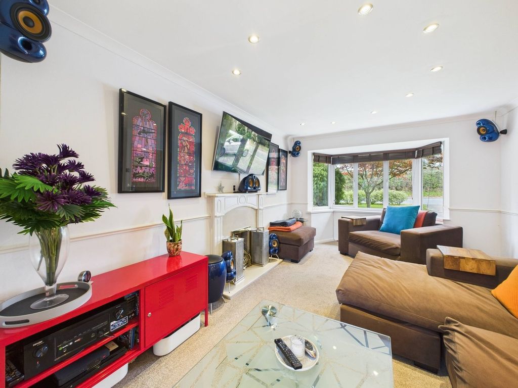 Property photo 3 of 24