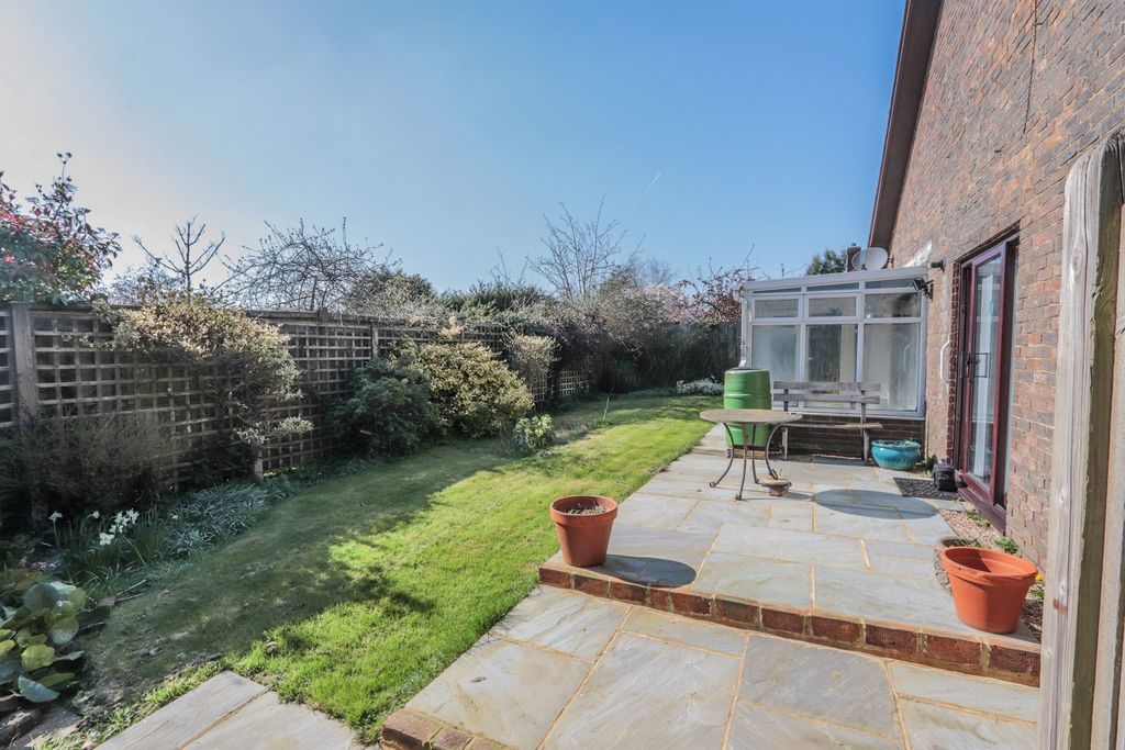 Property photo 2 of 11